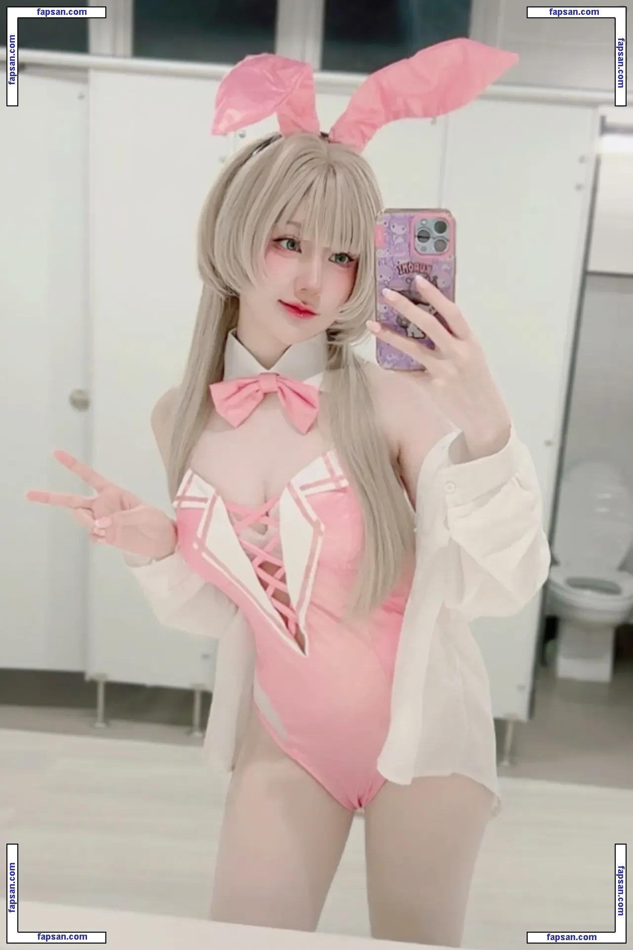 xLapisLazulix nude photo #0010 from OnlyFans