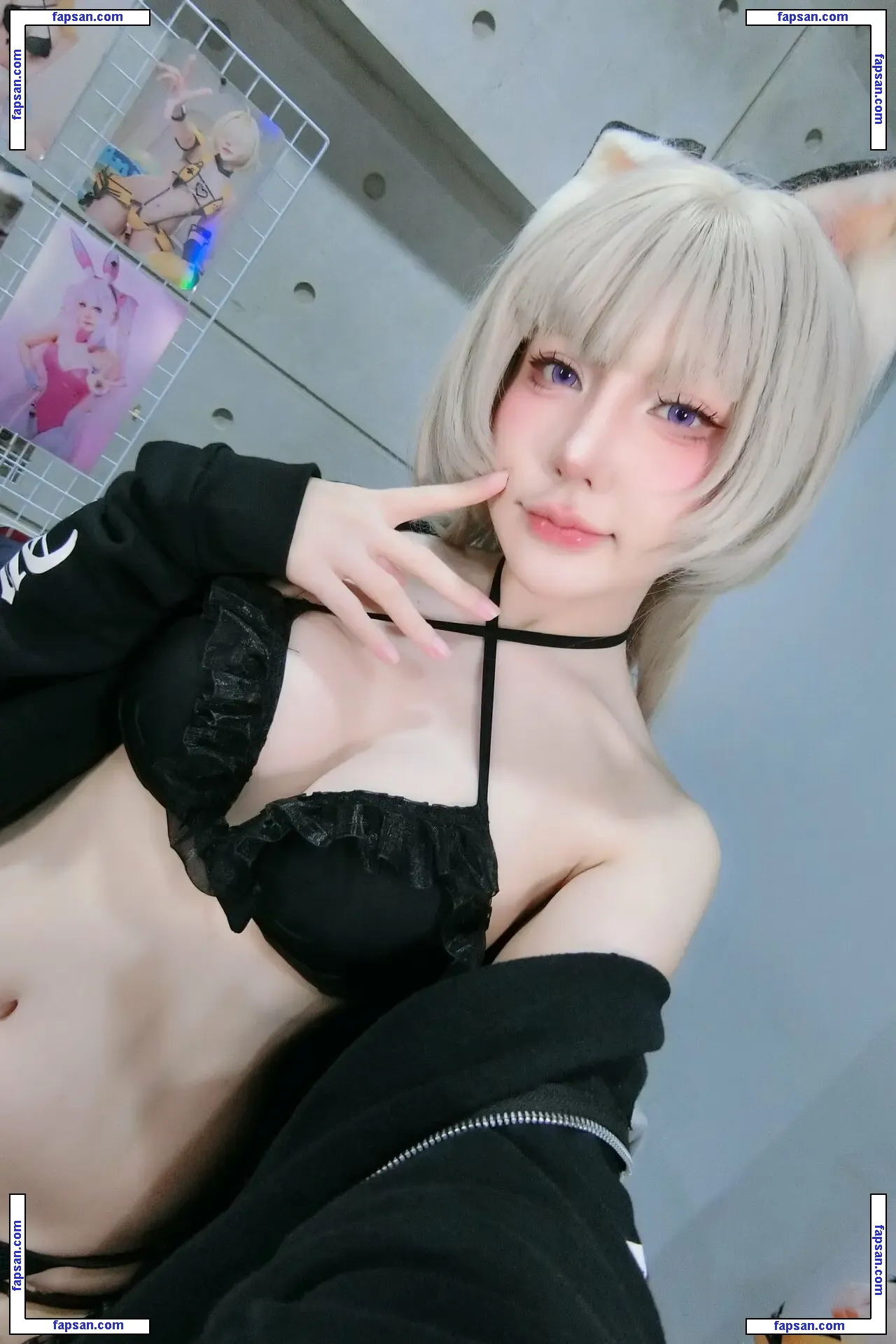 xLapisLazulix nude photo #0015 from OnlyFans