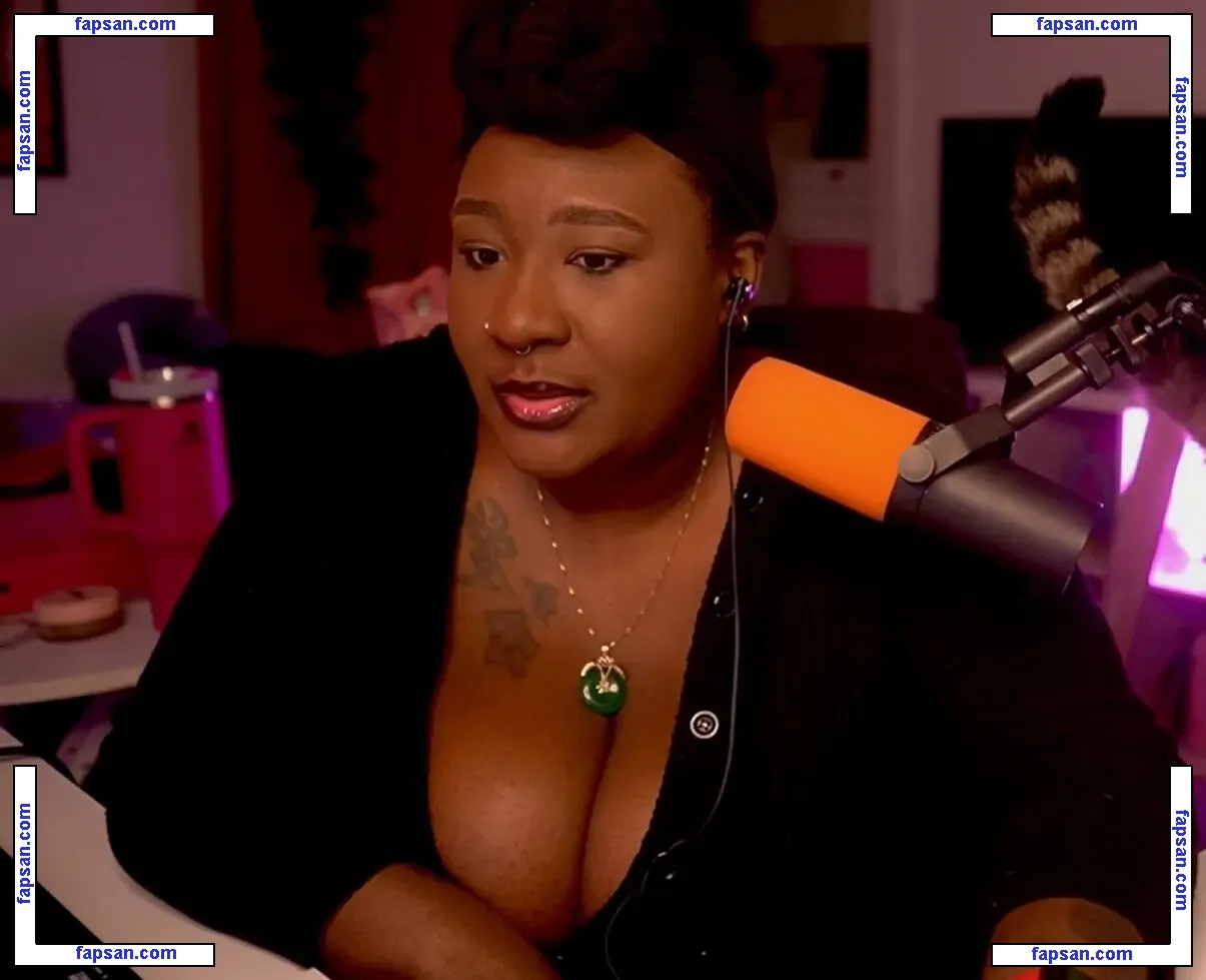 Xmiramira nude photo #0005 from OnlyFans