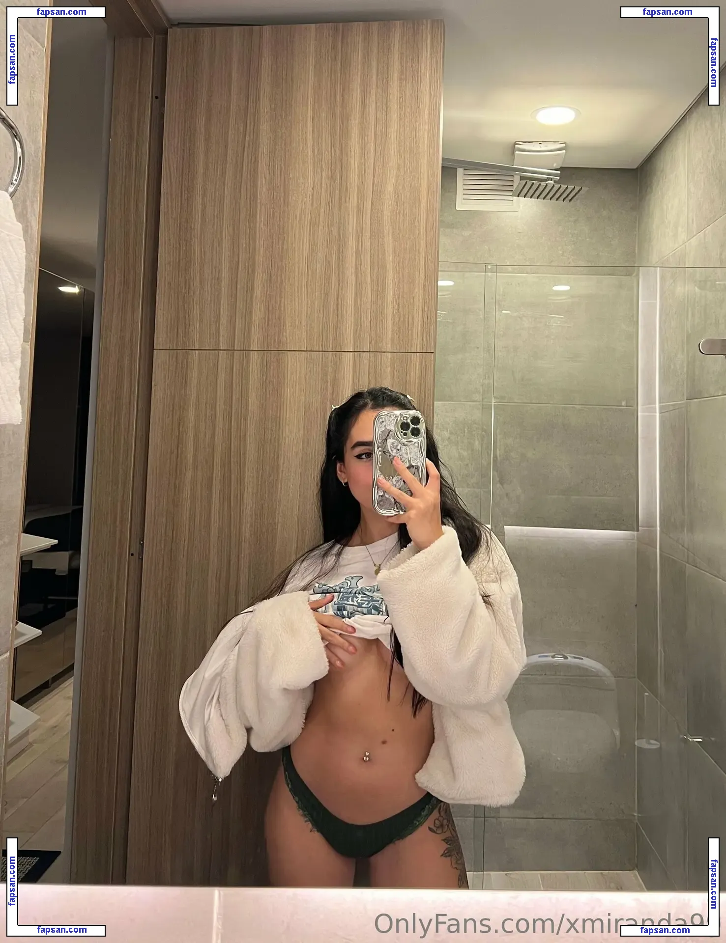 xmiranda99 nude photo #0128 from OnlyFans