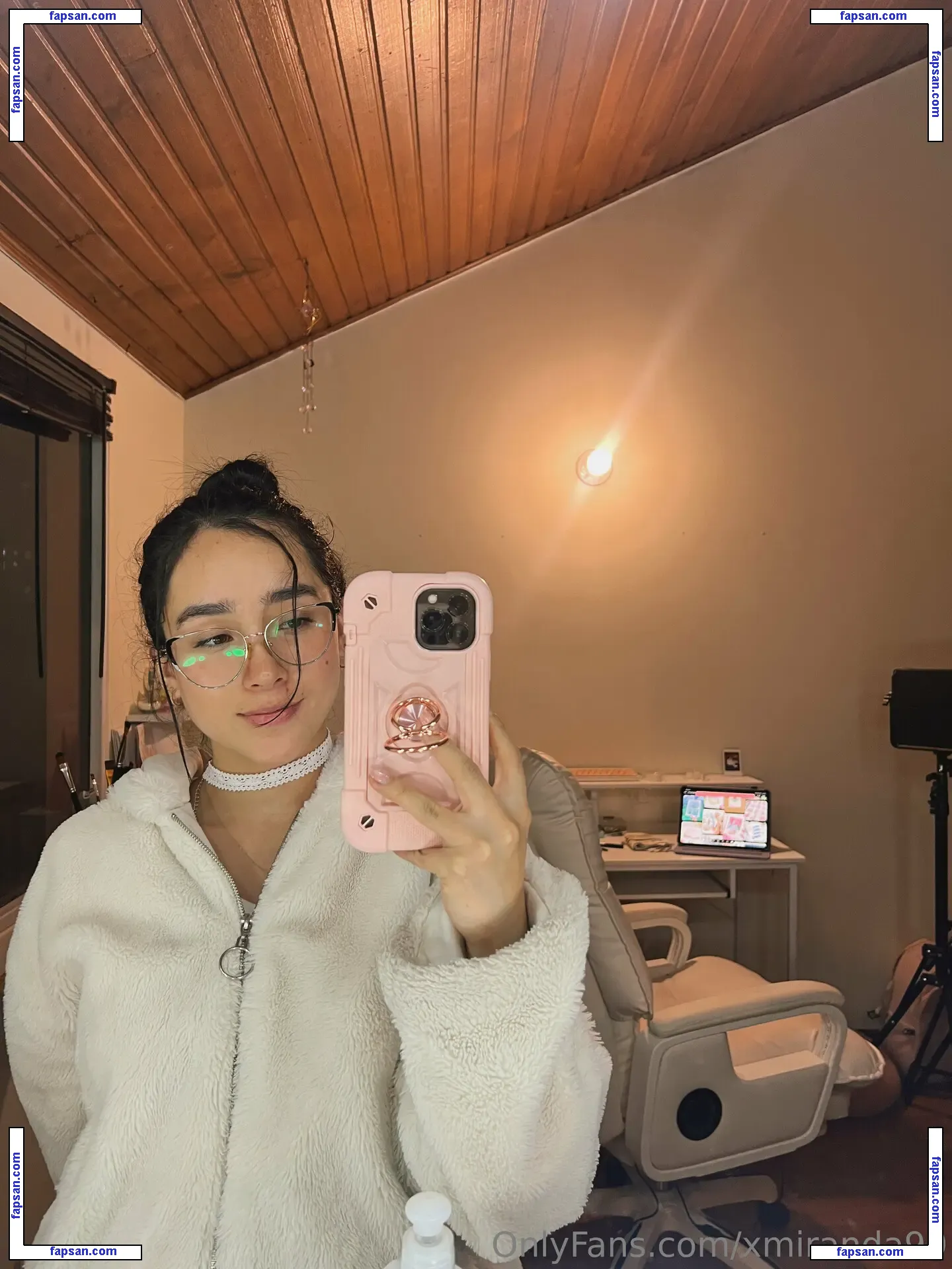 xmiranda99 nude photo #0135 from OnlyFans