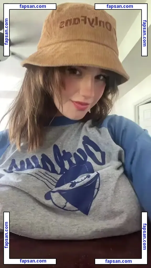 Xohalzy444 nude photo #0175 from OnlyFans