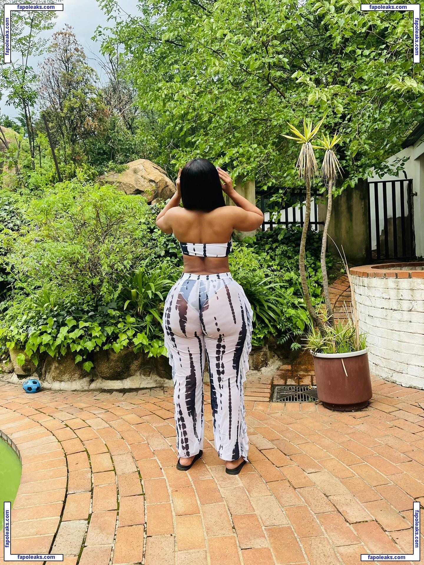 Xoli Mfeka / Xolisile / xoli_mfeka / xolisile_mfeka nude photo #0013 from OnlyFans