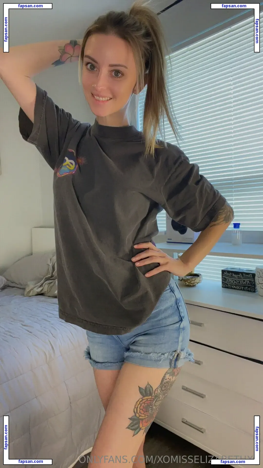 xomisselizabethxo nude photo #0004 from OnlyFans
