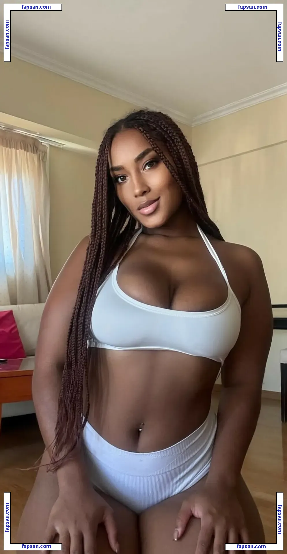 xoxo.iamlaila голая фото #0001 с Онлифанс