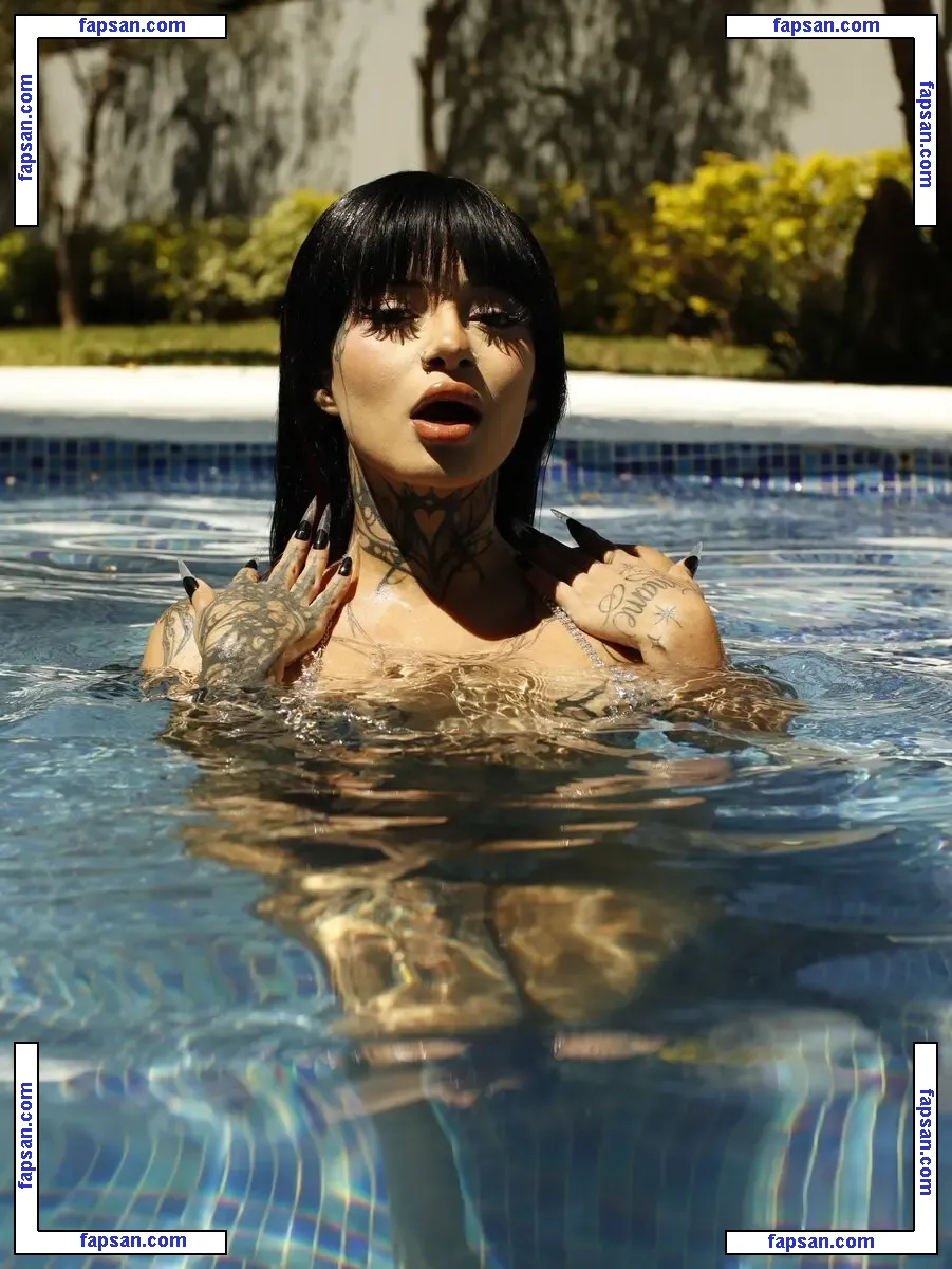 xoxobabeval голая фото #0004 с Онлифанс