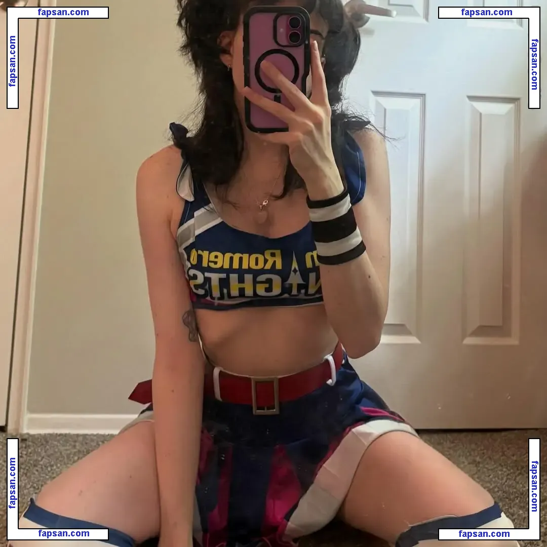 xsinnybunsx nude photo #0001 from OnlyFans