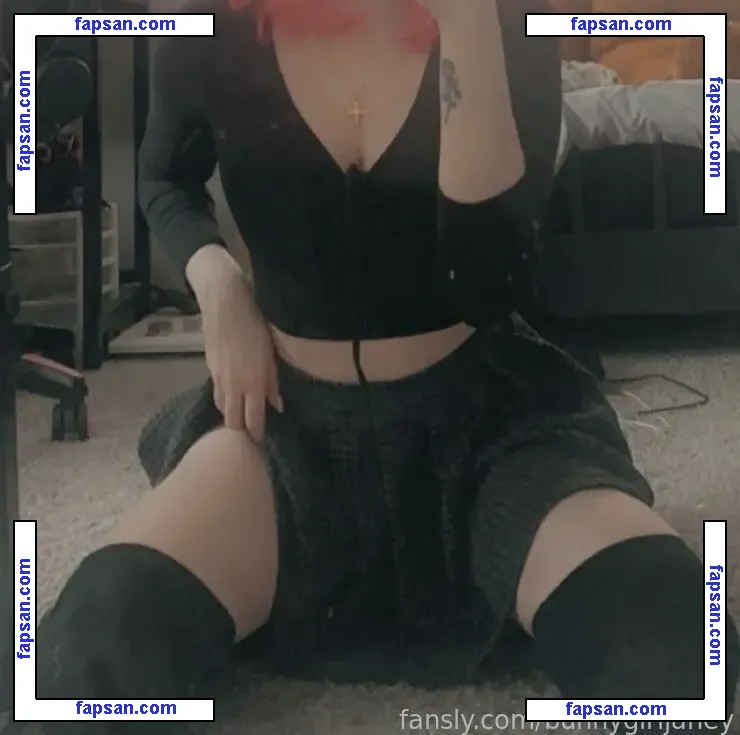 xsinnybunsx голая фото #0011 с Онлифанс