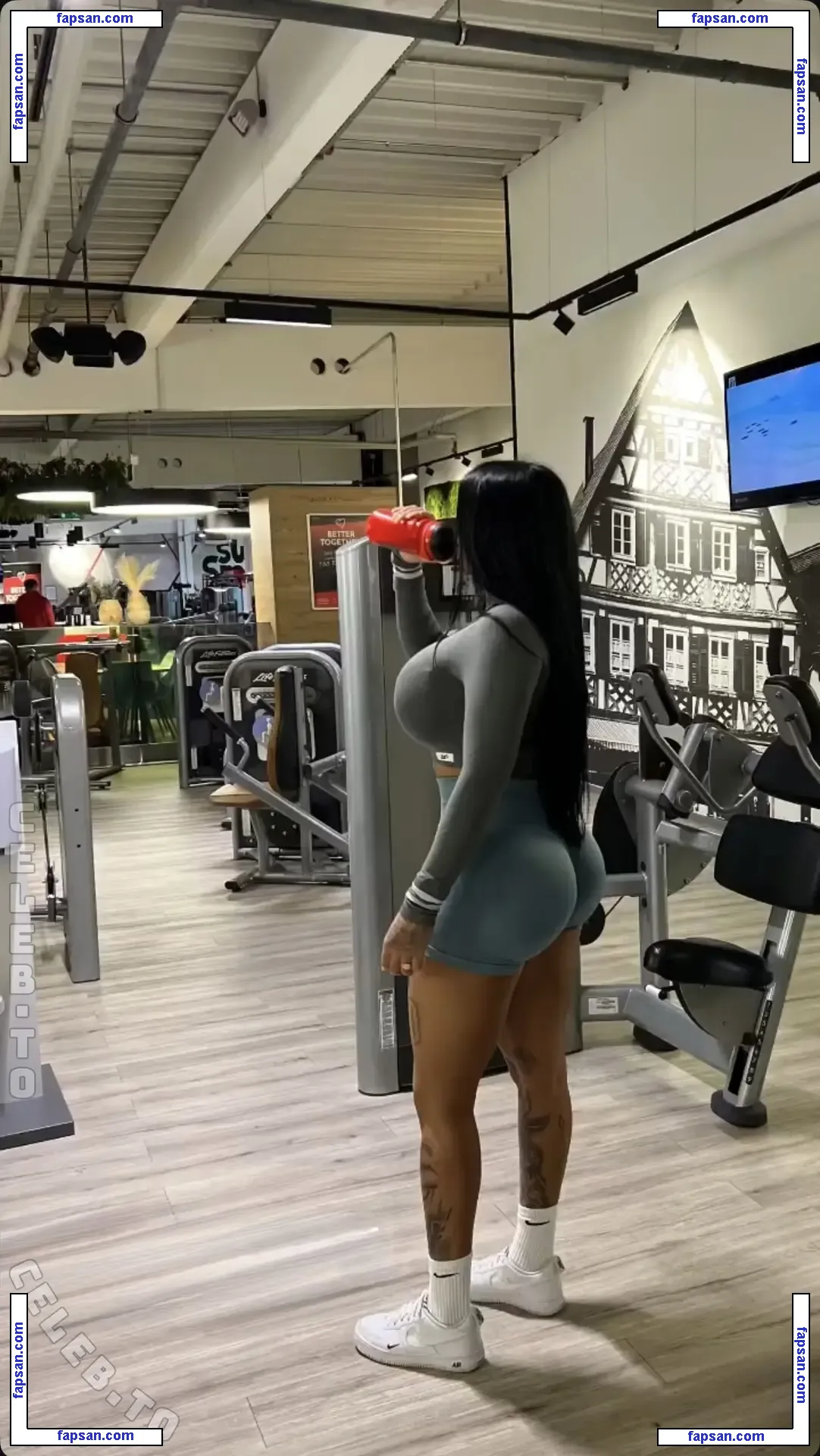 Xsra62 nude photo #0010 from OnlyFans