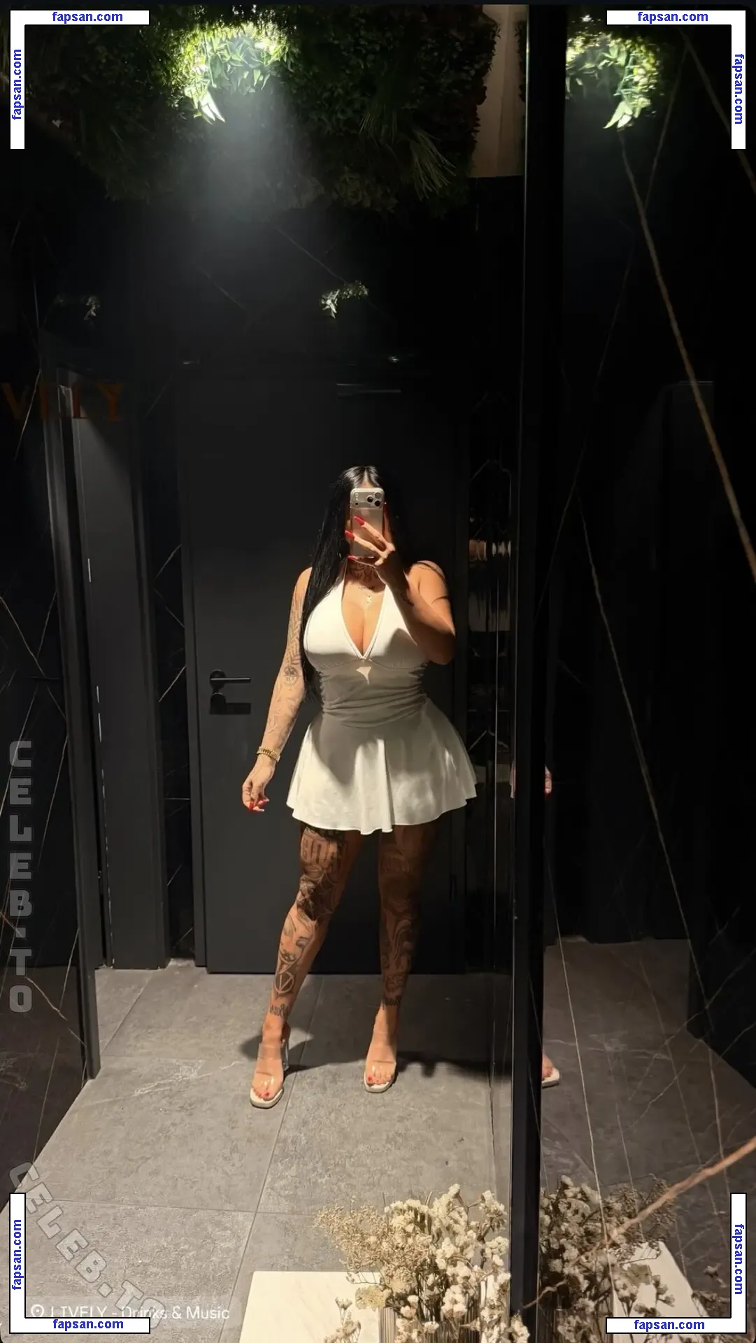 Xsra62 голая фото #0011 с Онлифанс