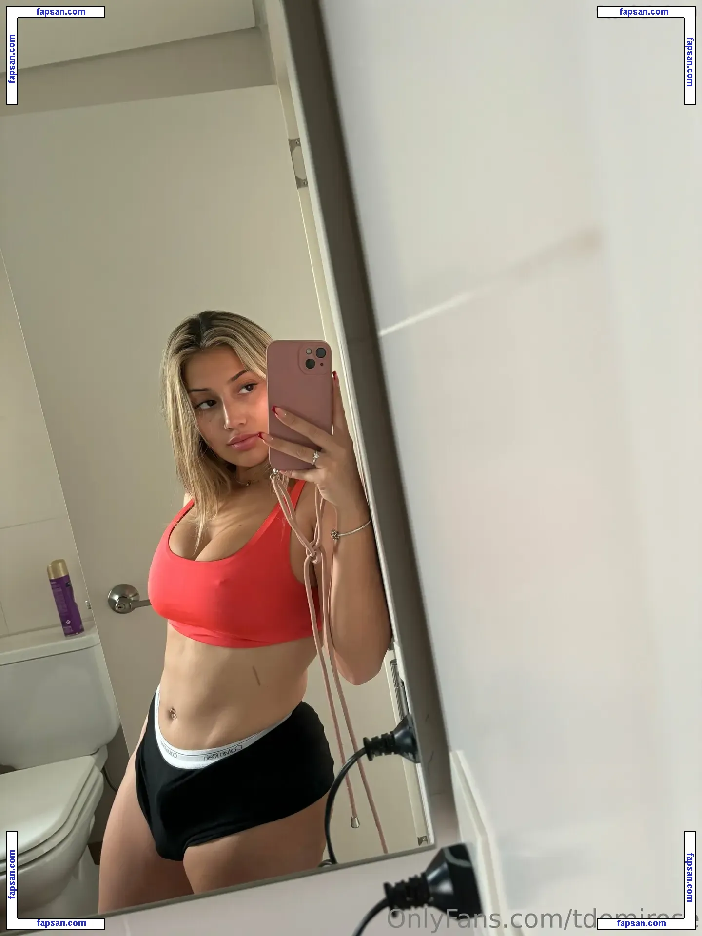 xtdemirose nude photo #0002 from OnlyFans