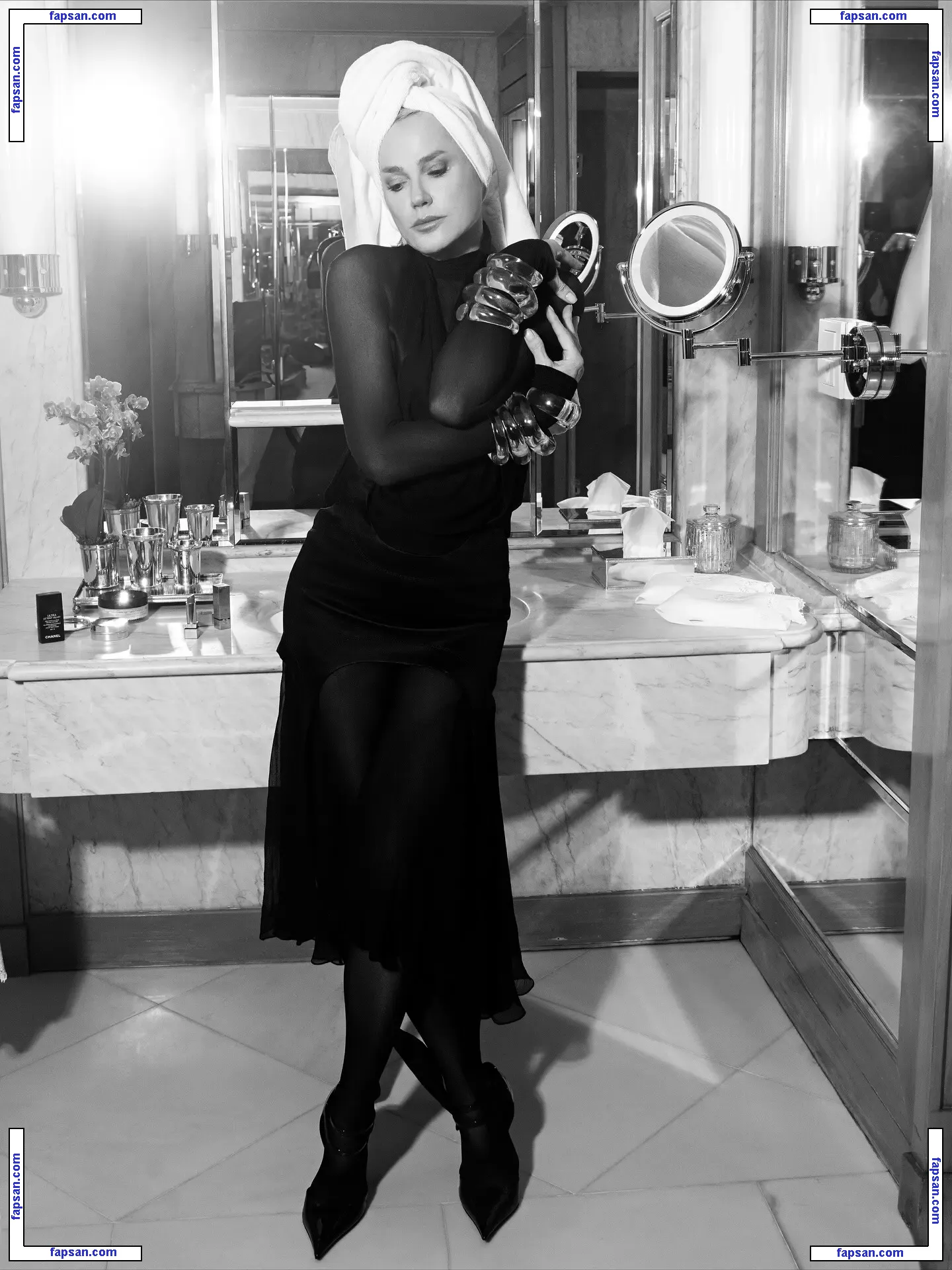 Xuxa Meneghel голая фото #0053 с Онлифанс