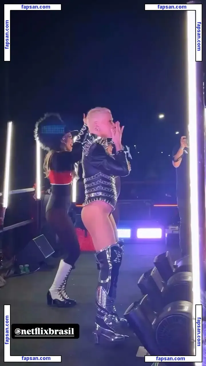 Xuxa Meneghel голая фото #0061 с Онлифанс