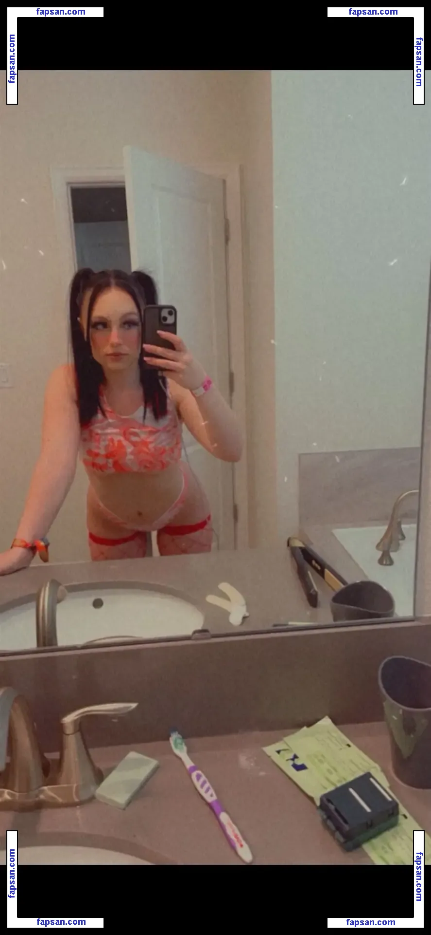 xvirginmaryx nude photo #0002 from OnlyFans