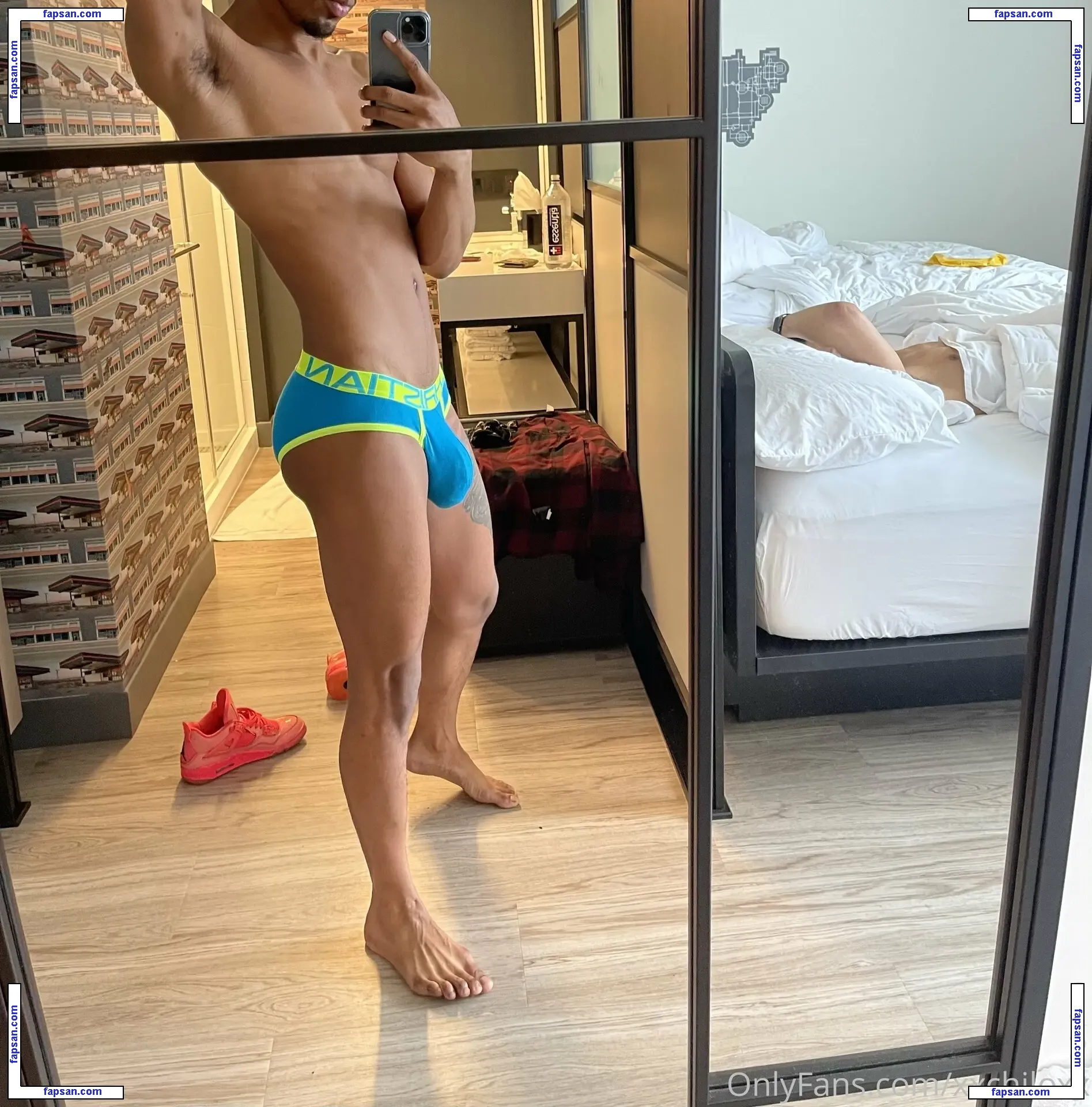 xx.chilo nude photo #0029 from OnlyFans