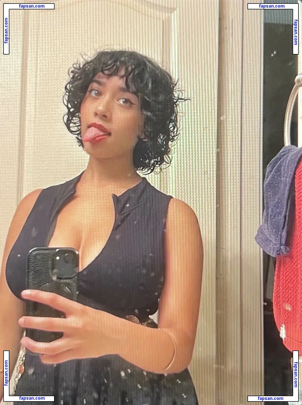 xx.midna голая фото #0004 с Онлифанс