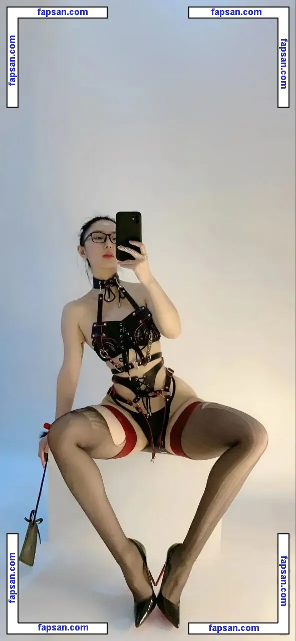 xxapple nude photo #0051 from OnlyFans