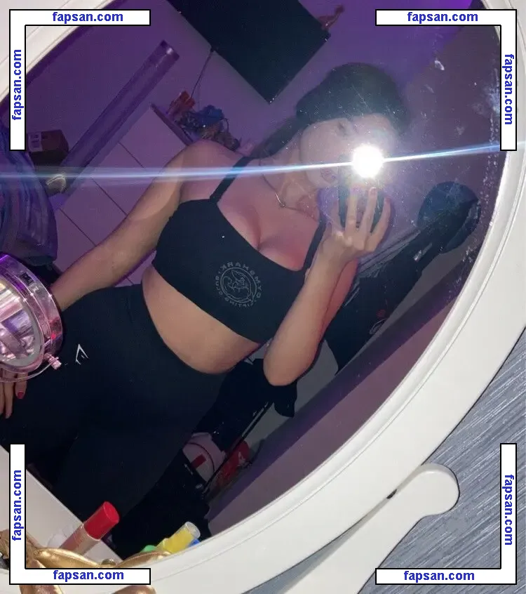 xxcherrybeaxx nude photo #0009 from OnlyFans