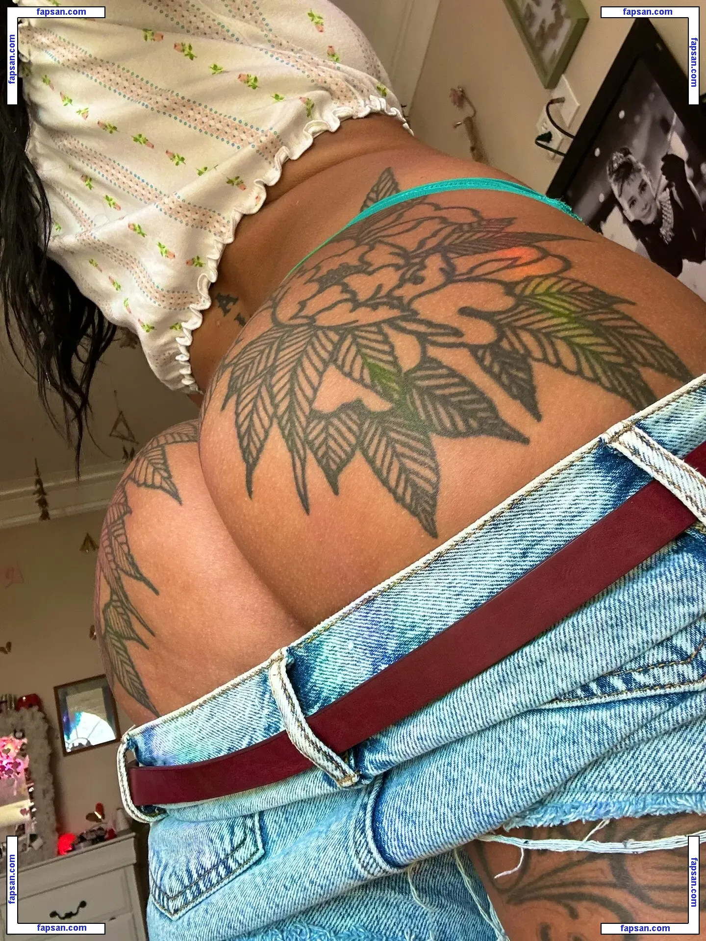 xxdezirexx nude photo #0012 from OnlyFans