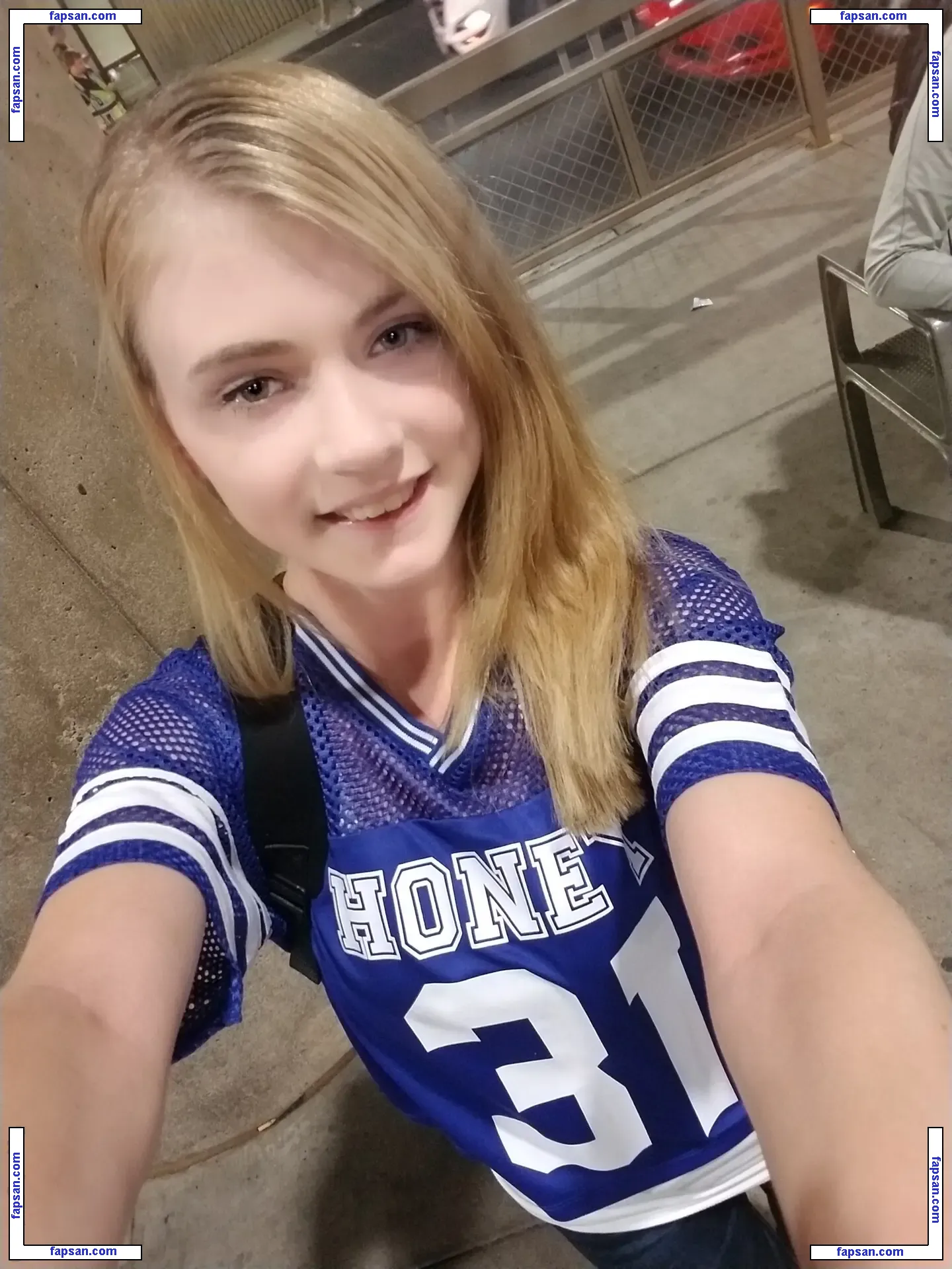 xxhannahhaysxx nude photo #0041 from OnlyFans