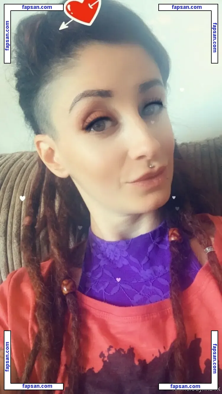 xxmelodyfxx31xx nude photo #0035 from OnlyFans