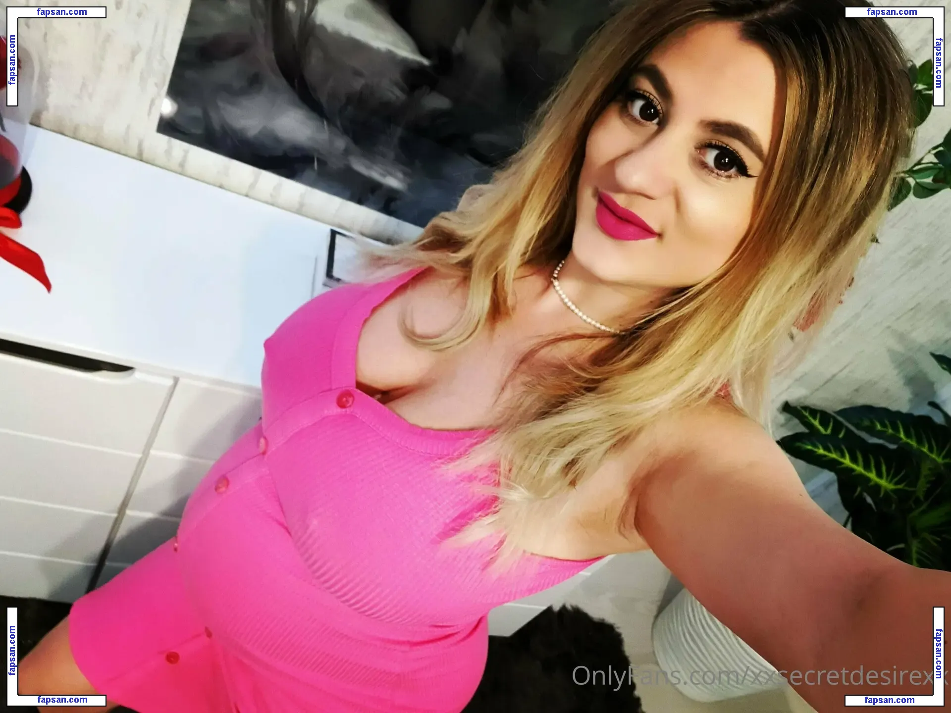 xxsecretdesirexx nude photo #0010 from OnlyFans