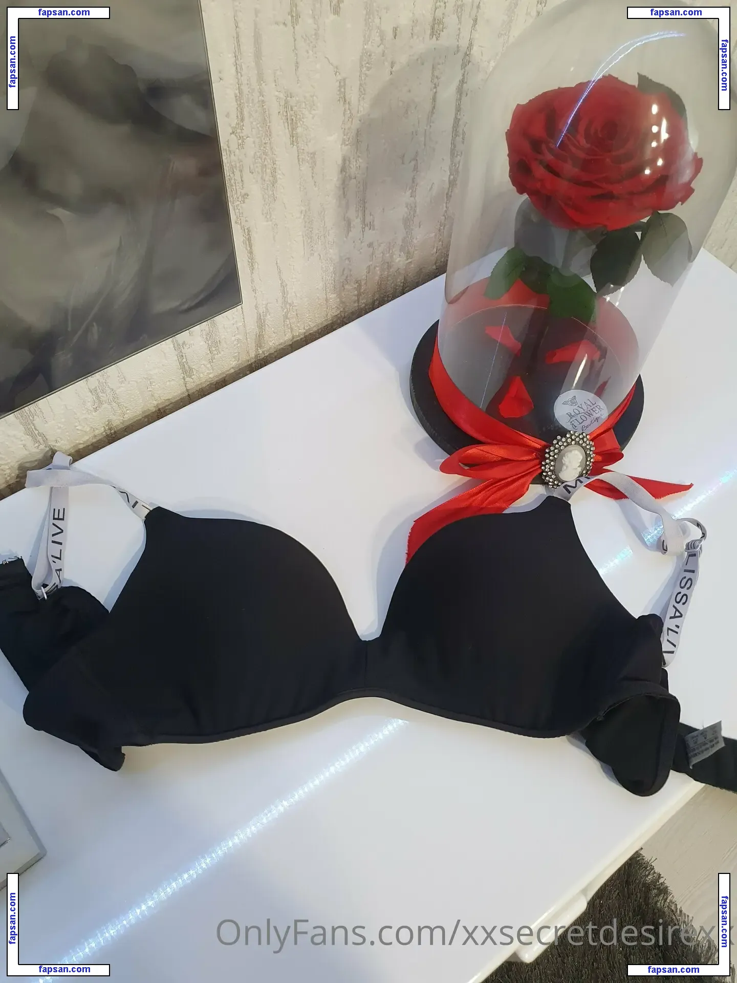 xxsecretdesirexx nude photo #0014 from OnlyFans