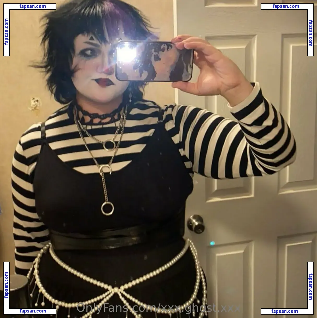 xxx.ghost.xxx nude photo #0003 from OnlyFans