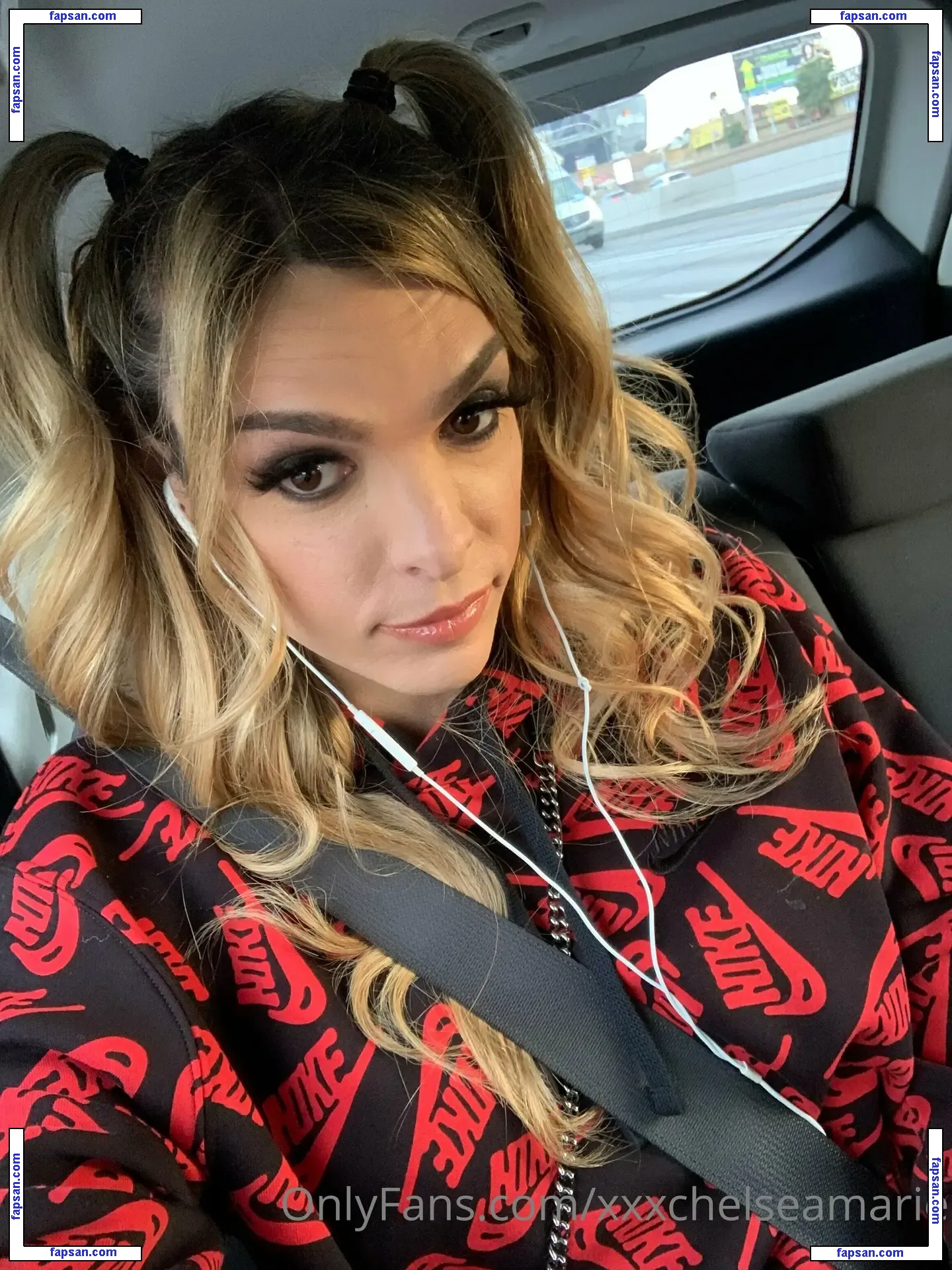 xxxchelseamarie nude photo #0024 from OnlyFans