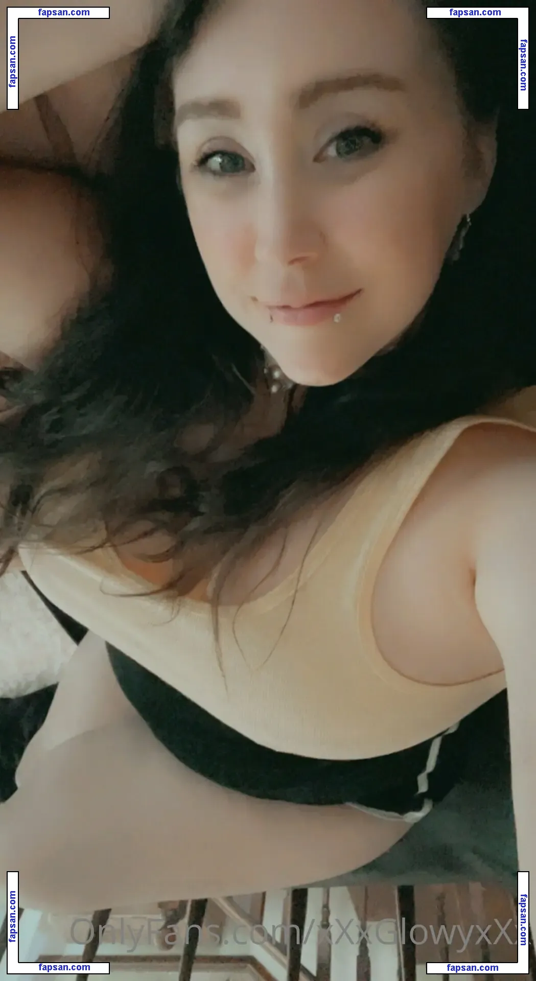 xxxglowyxxx nude photo #0020 from OnlyFans