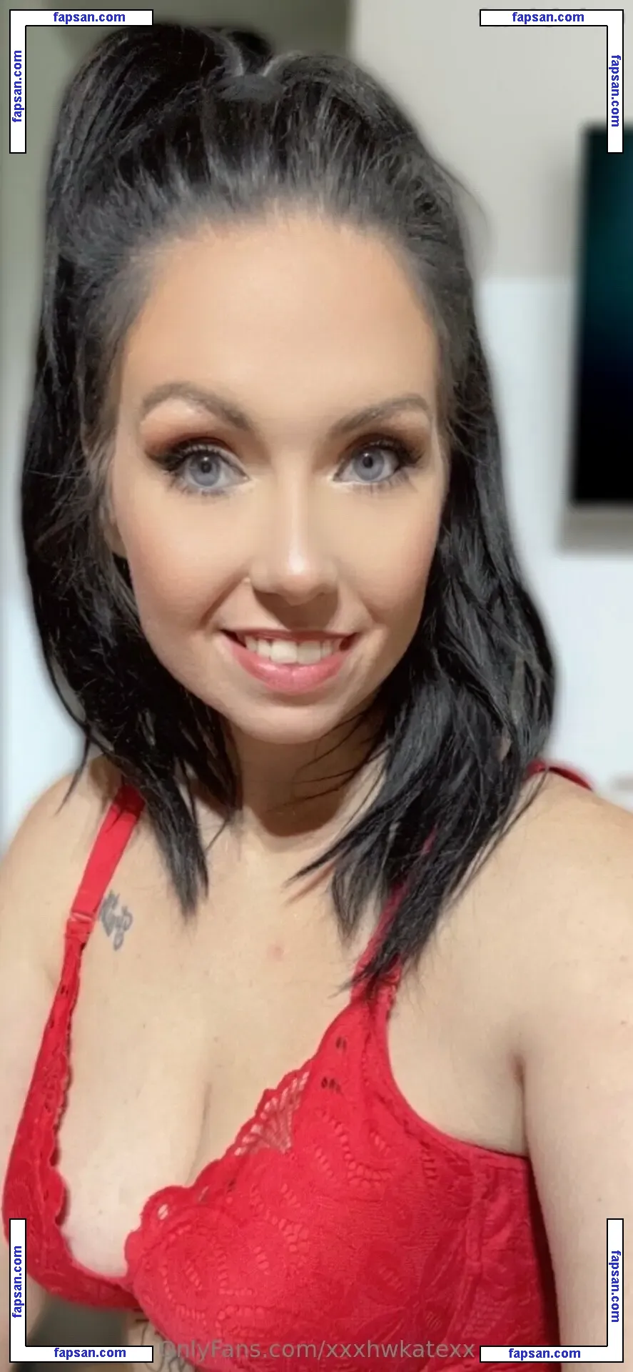 xxxhwkatexx nude photo #0025 from OnlyFans