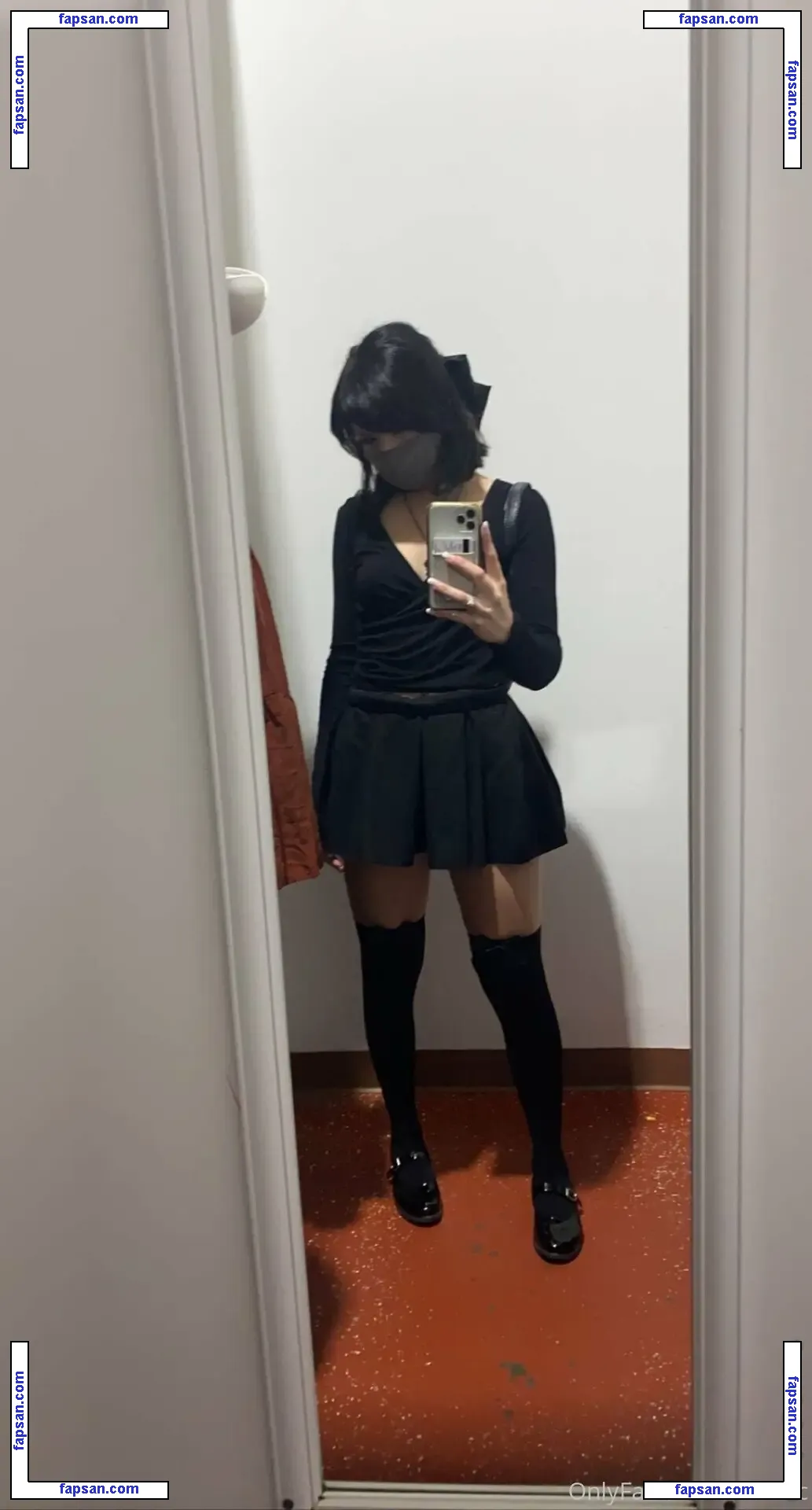 xxxnxc nude photo #0018 from OnlyFans