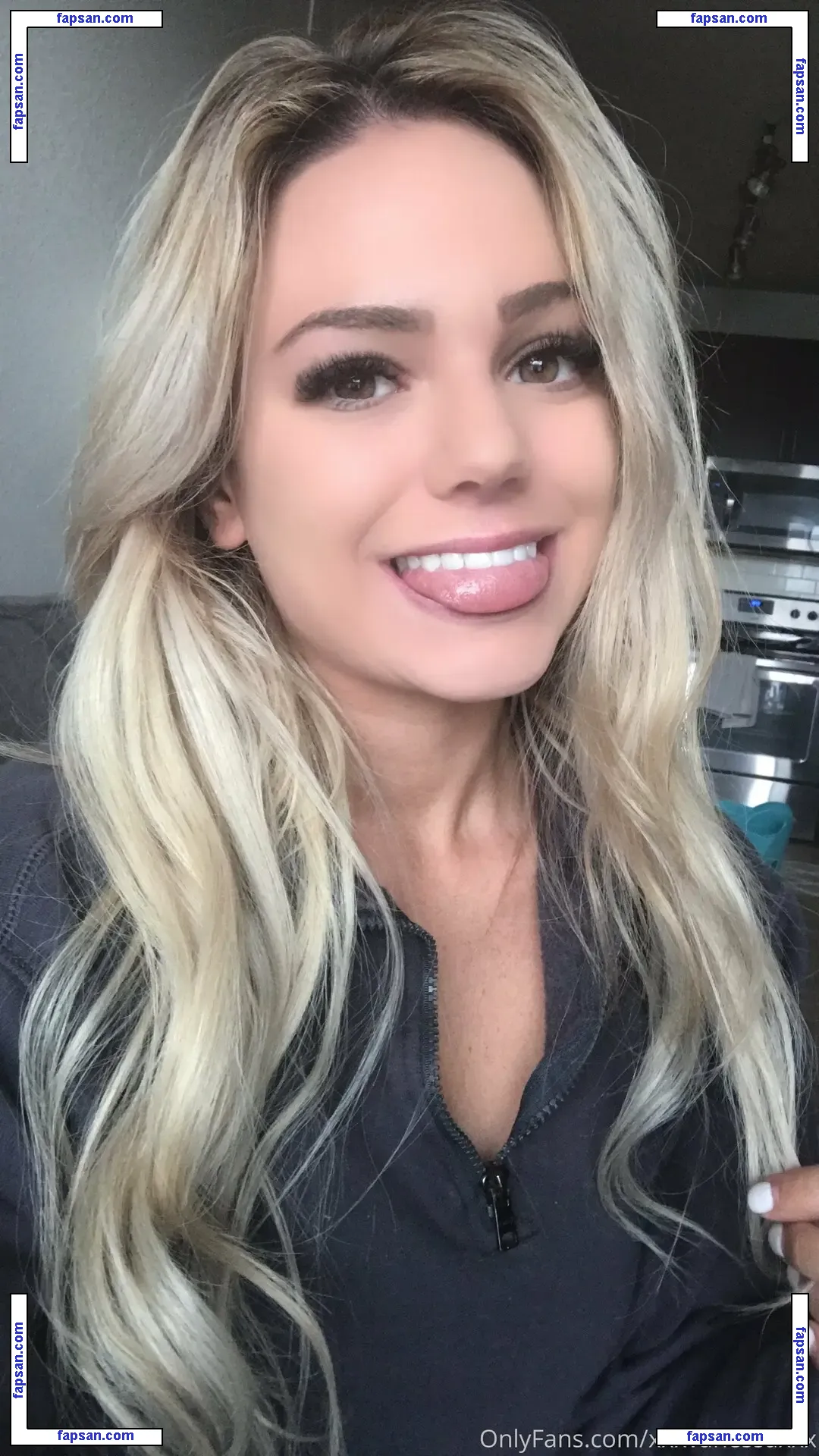 Xxxvanessaxxx nude photo #0228 from OnlyFans