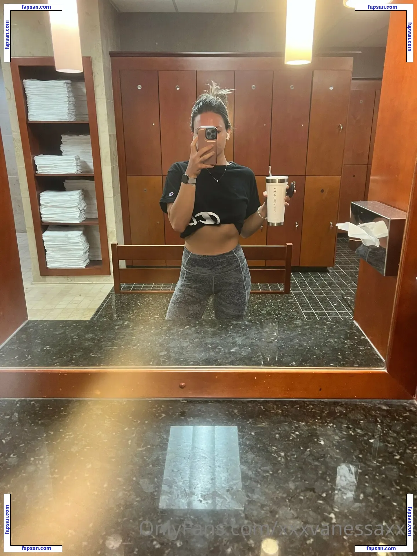 Xxxvanessaxxx nude photo #0233 from OnlyFans