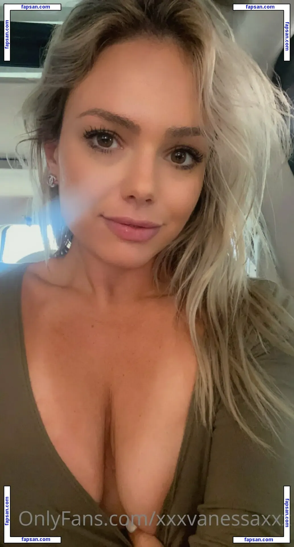 Xxxvanessaxxx nude photo #0290 from OnlyFans
