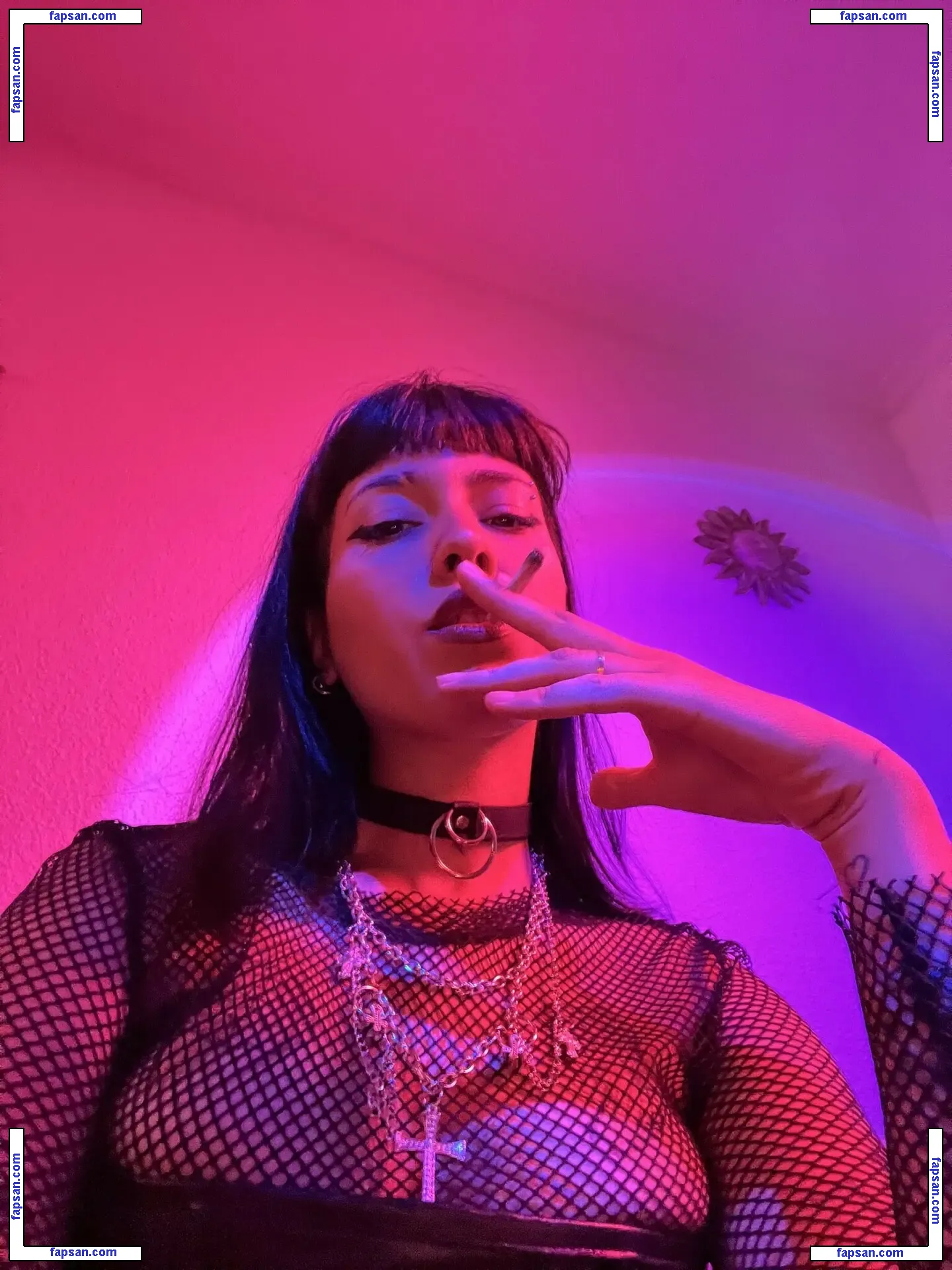 xyourmarimari nude photo #0034 from OnlyFans