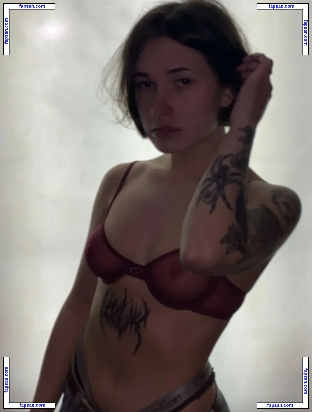 yadissya голая фото #0006 с Онлифанс