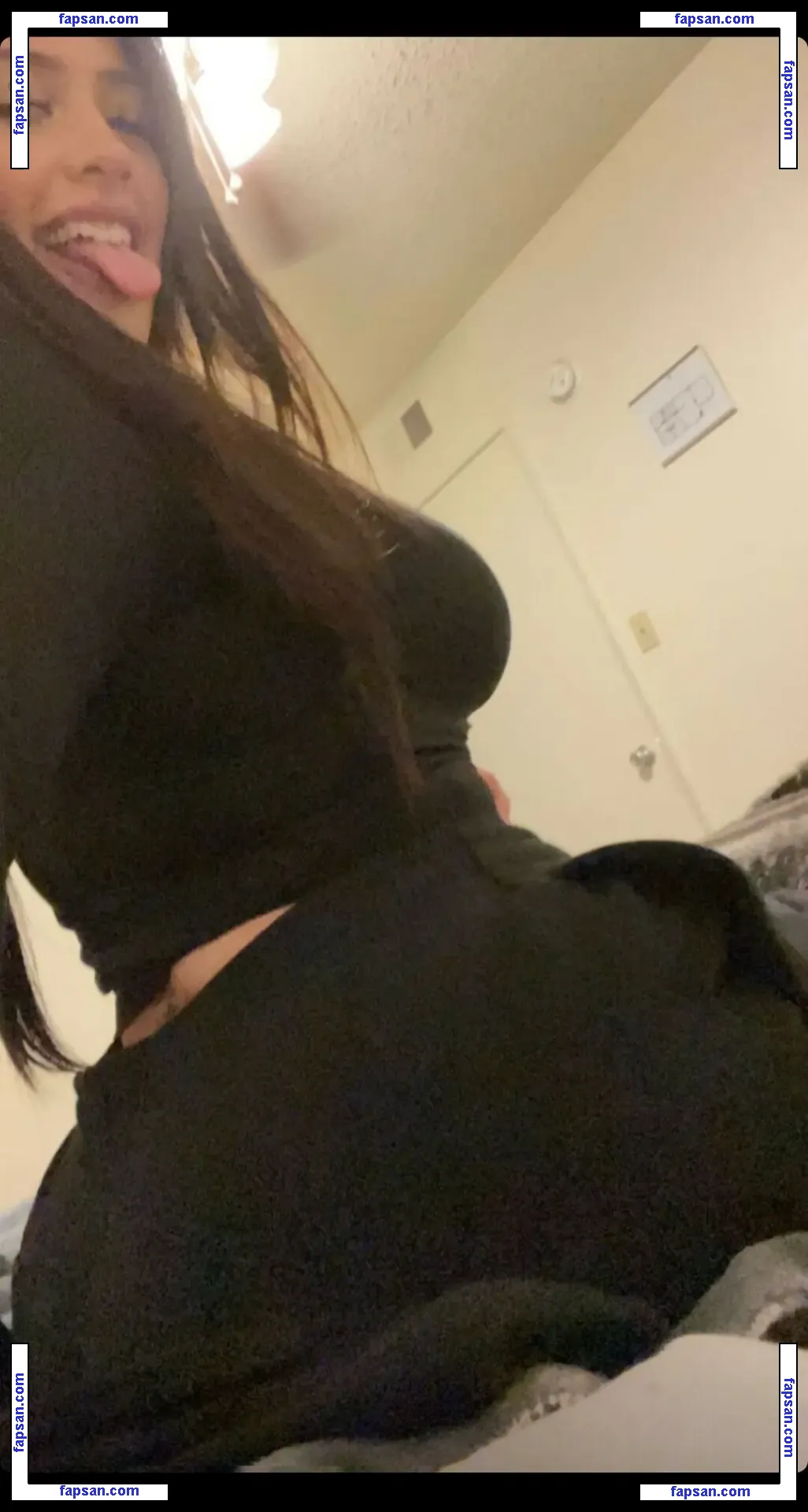 Yagirlnataliee nude photo #0001 from OnlyFans