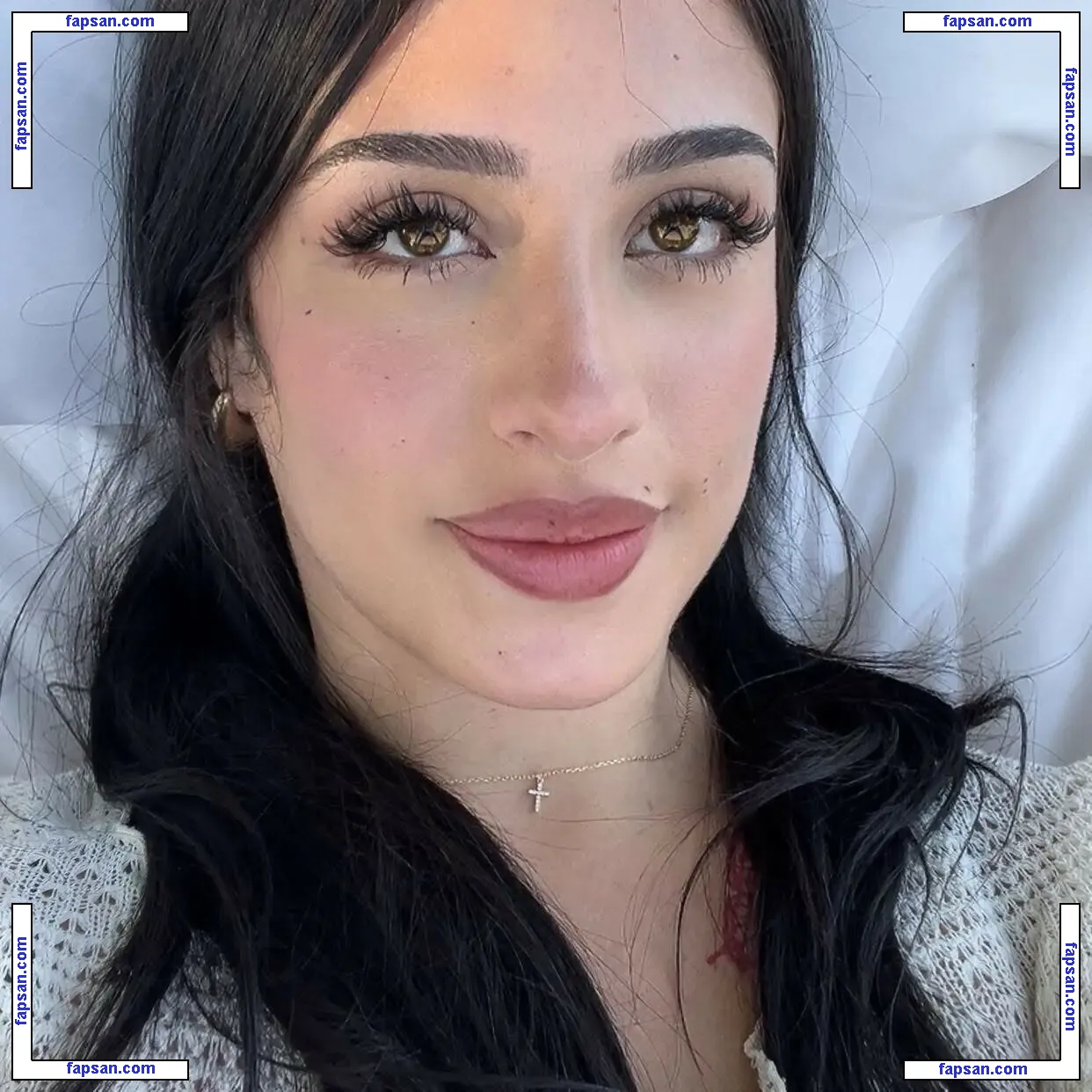 Yagirlnataliee nude photo #0022 from OnlyFans