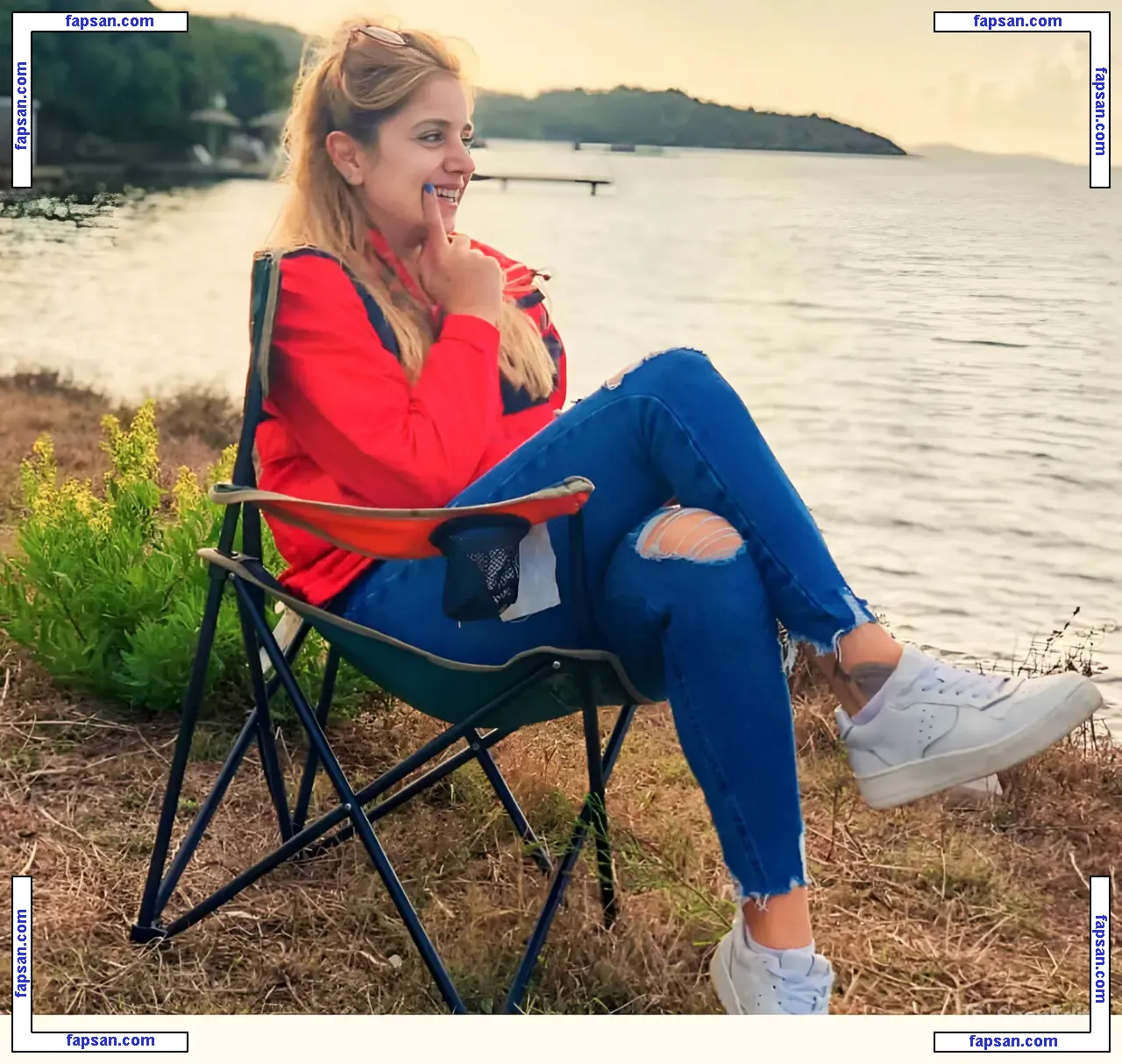 yagmuurakcam голая фото #0007 с Онлифанс