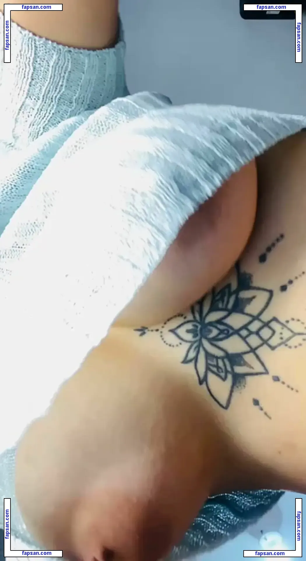 Yaha Ferh голая фото #0001 с Онлифанс