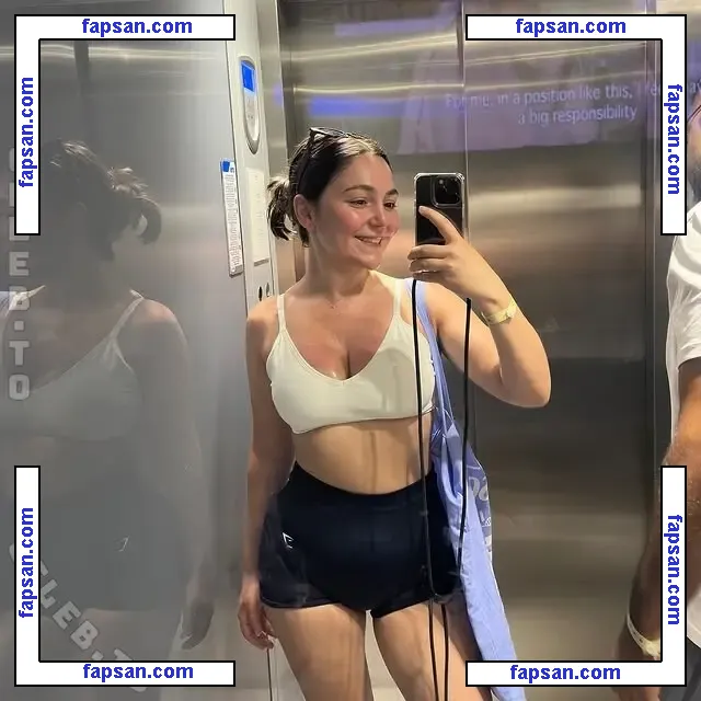 yal.dah nude photo #0004 from OnlyFans