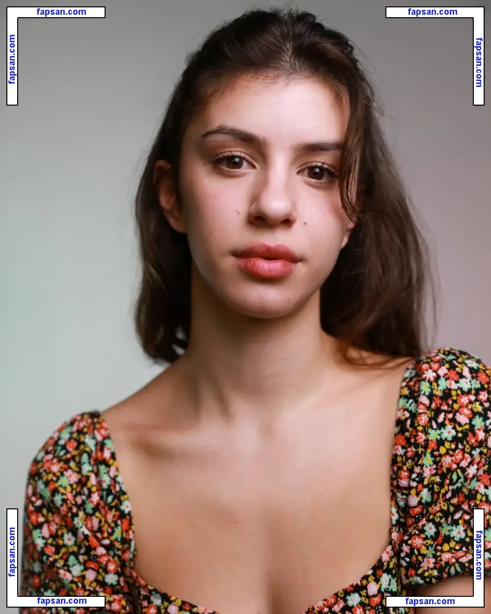 Yali Topol nude photo #0005 from OnlyFans