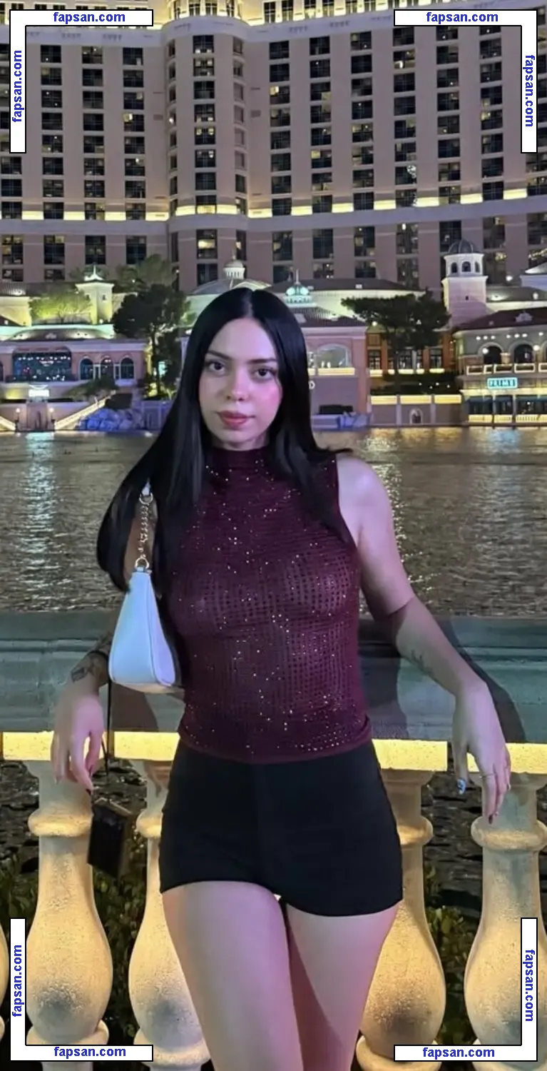 yamirootz голая фото #0005 с Онлифанс