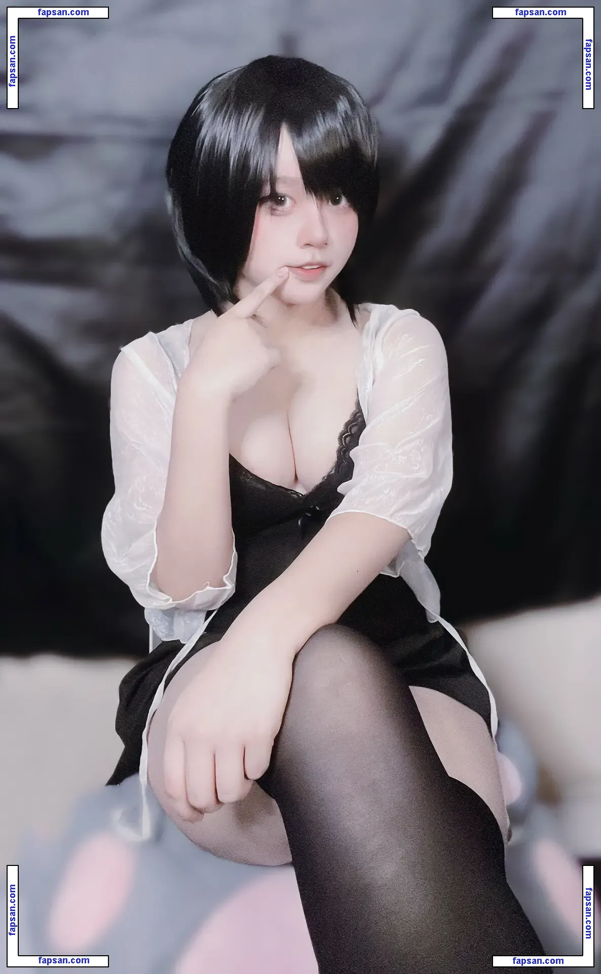 Yanazarashi nude photo #0027 from OnlyFans