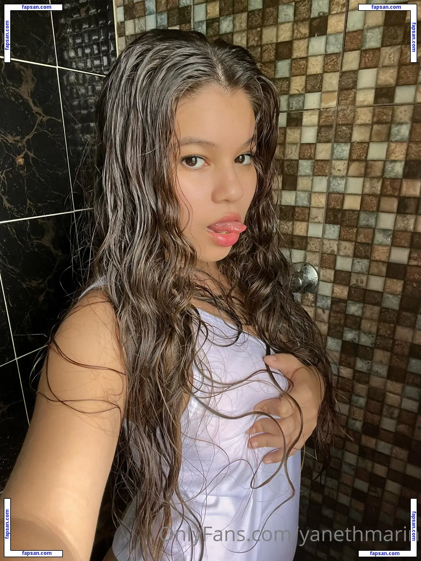 yanethmarin nude photo #0021 from OnlyFans