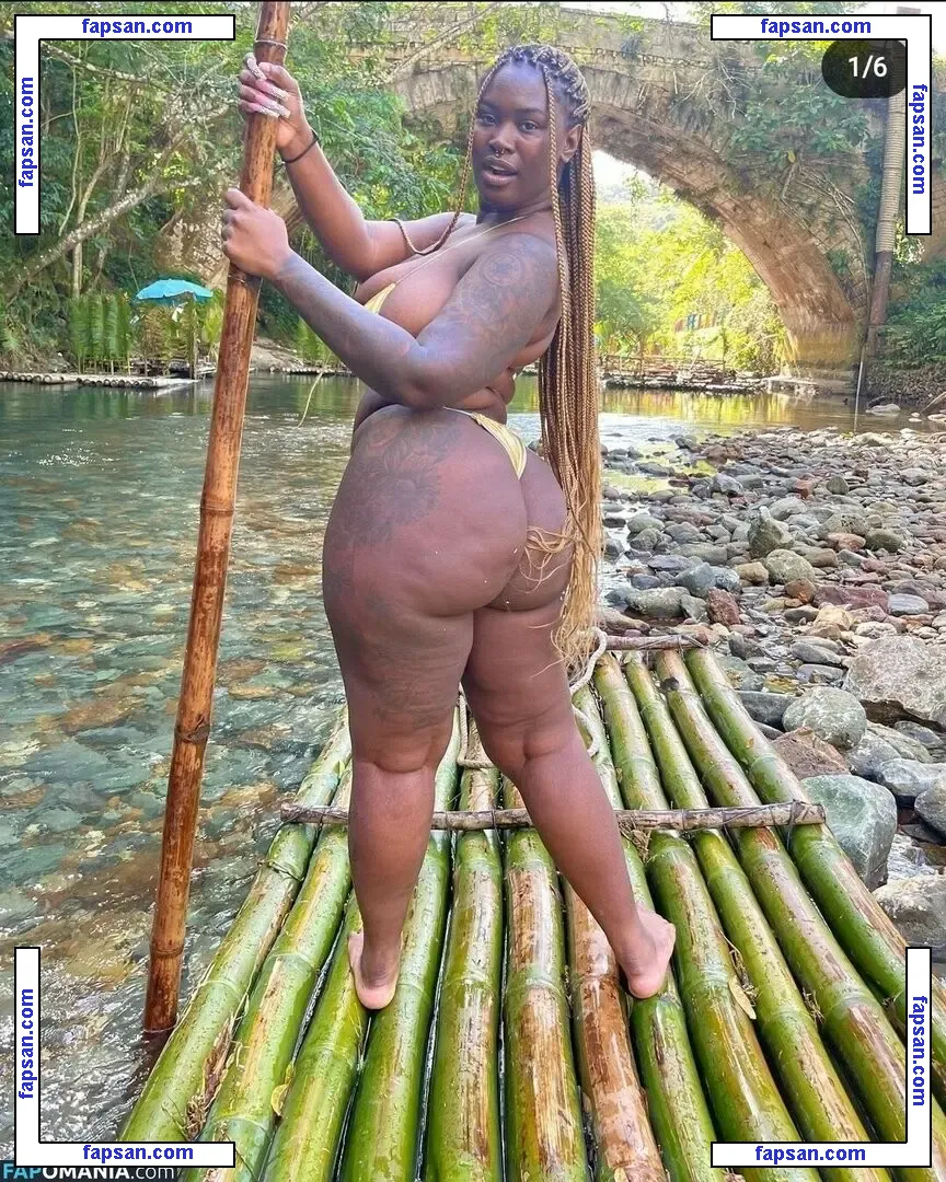 Yanni Maj голая фото #0004 с Онлифанс