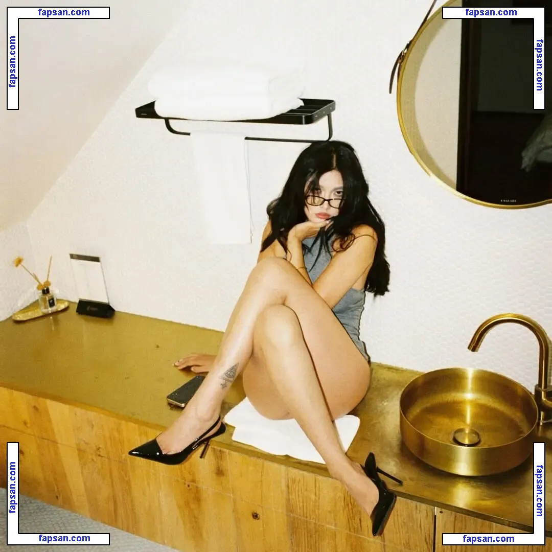 yanrich99 nude photo #0004 from OnlyFans