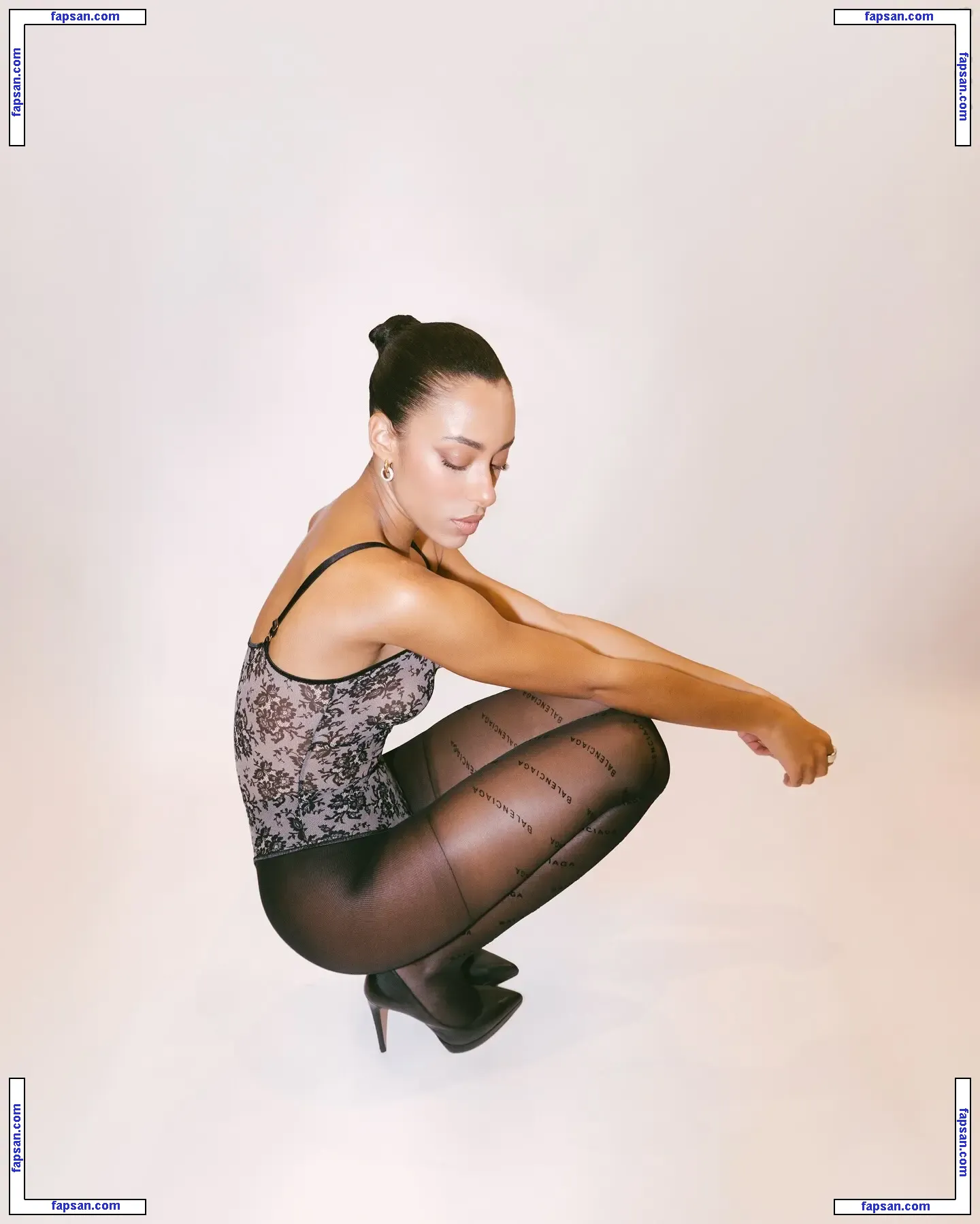 Yara Charry nude photo #0064 from OnlyFans