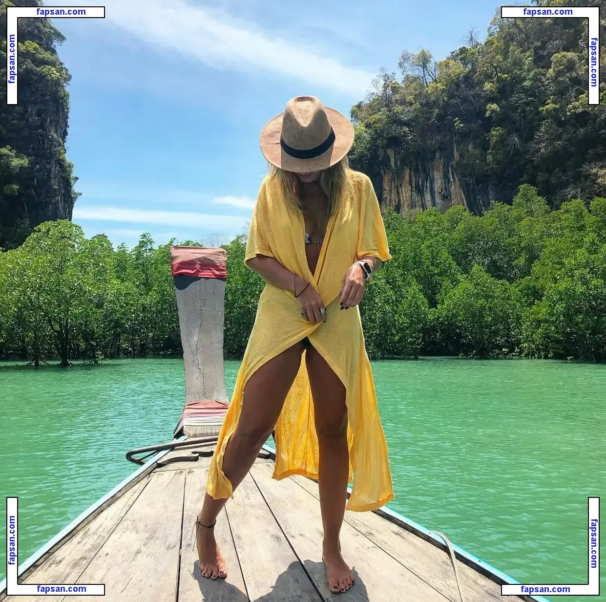 Yara Fantoni nude photo #0019 from OnlyFans